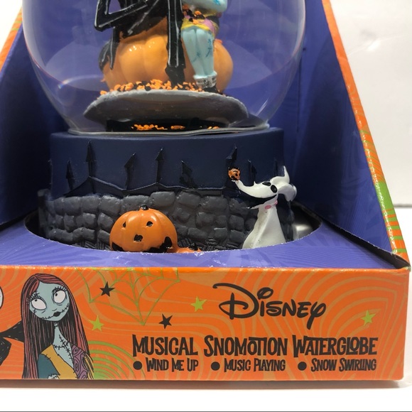 🎃HP🎃Jack/Sally Musical Water Globe - Picture 13 of 13